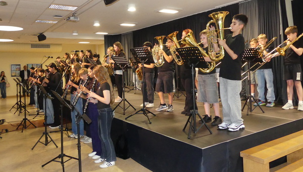 Vielseitiges Sommerkonzert an der Alexander-von-Humboldt-Schule